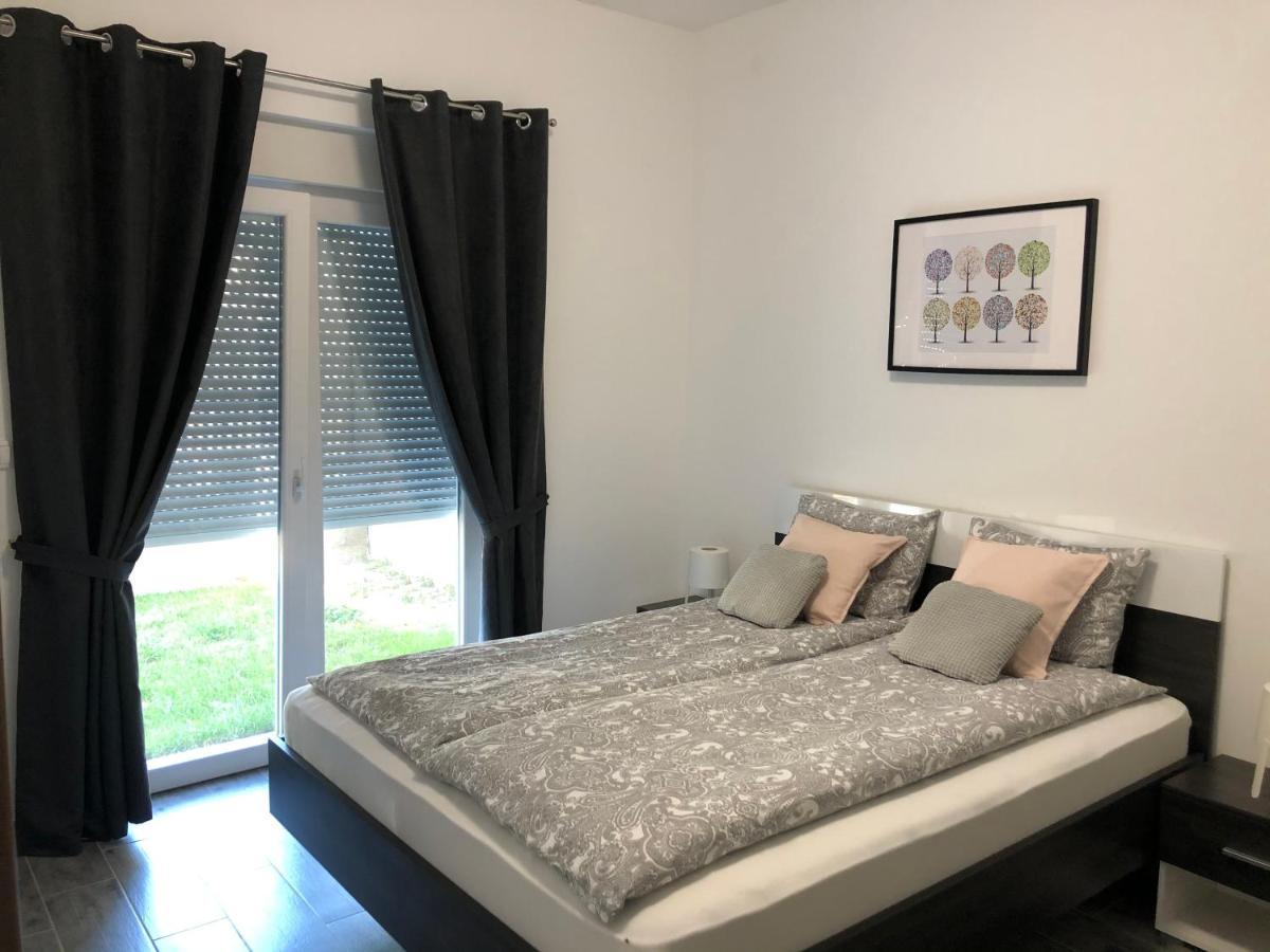 Apartman Spring Sombor Bagian luar foto